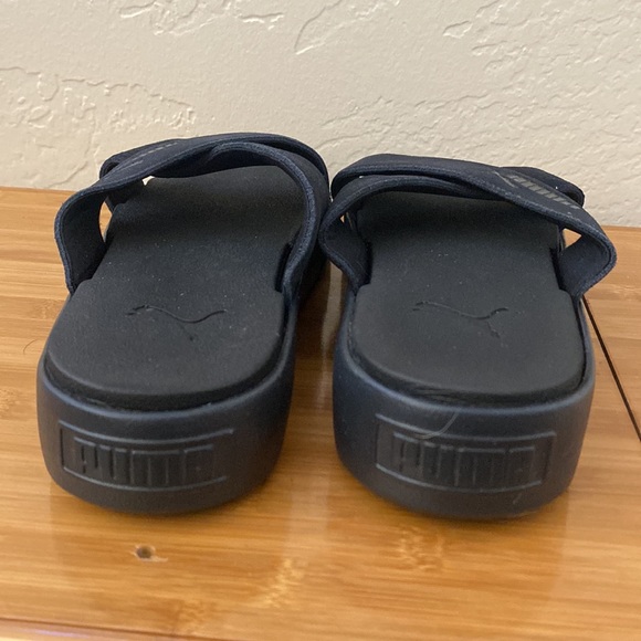 Platform Slide Suede by Puma - Picture 3 of 5